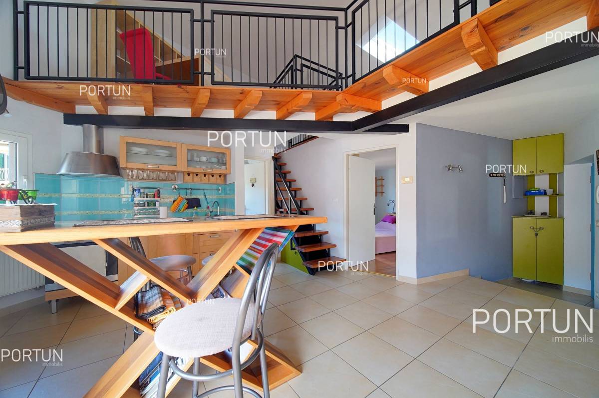 Two bedroom apartment in the quiet setting in Rovinj - 10707 003