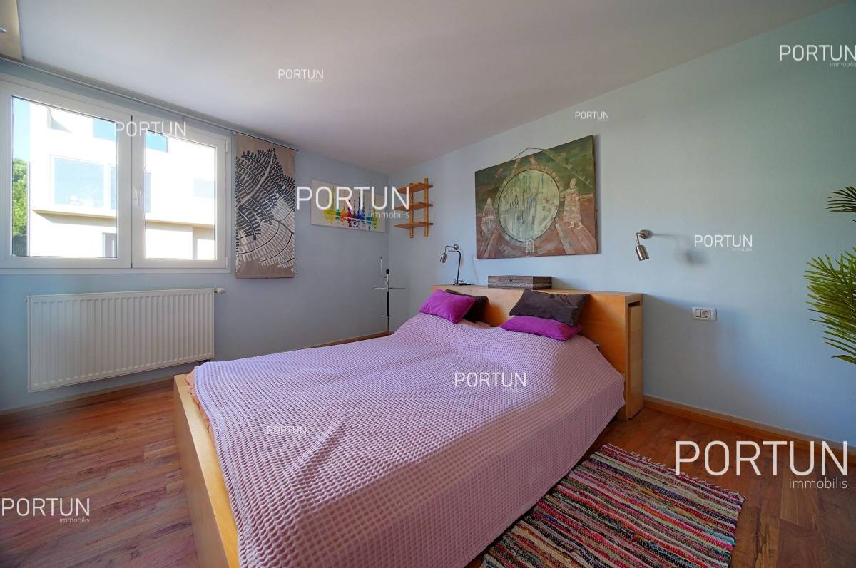 Two bedroom apartment in the quiet setting in Rovinj - 10707 012