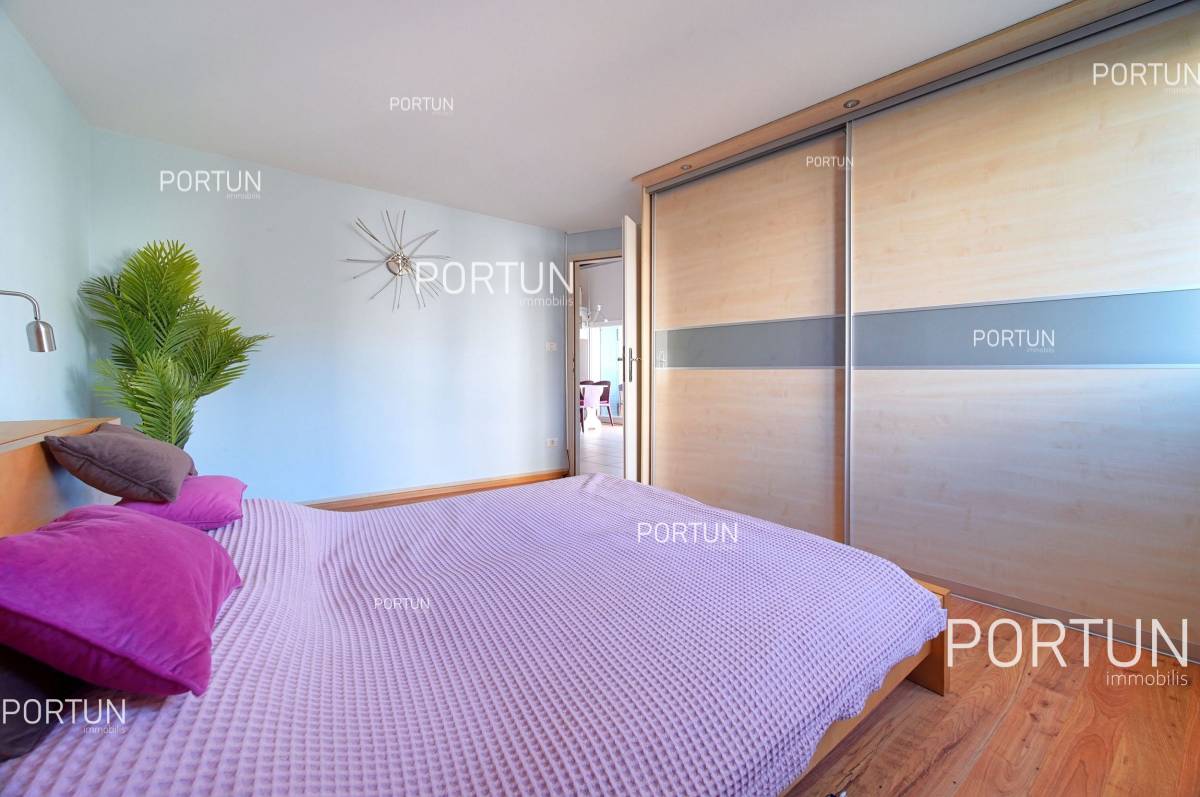 Two bedroom apartment in the quiet setting in Rovinj - 10707 013