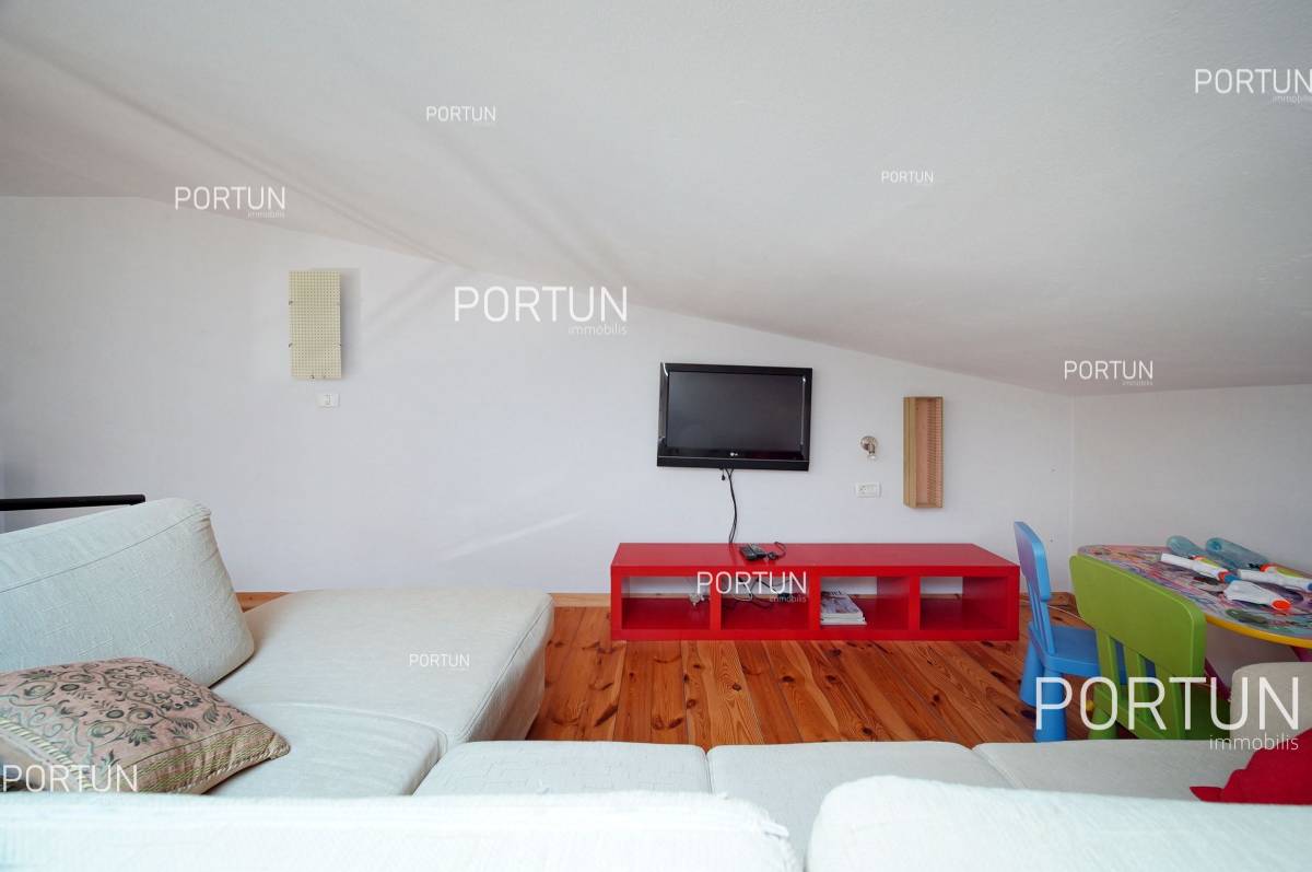 Two bedroom apartment in the quiet setting in Rovinj - 10707 016