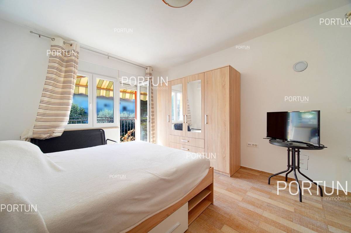 Three bedroom apartment in an excellent location close to the center of Rovinj - 10710 014