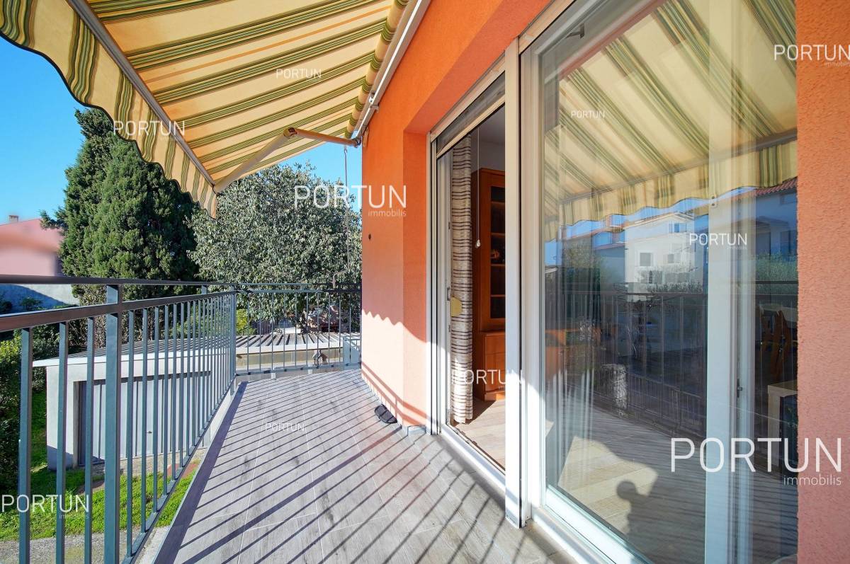 Three bedroom apartment in an excellent location close to the center of Rovinj - 10710 018