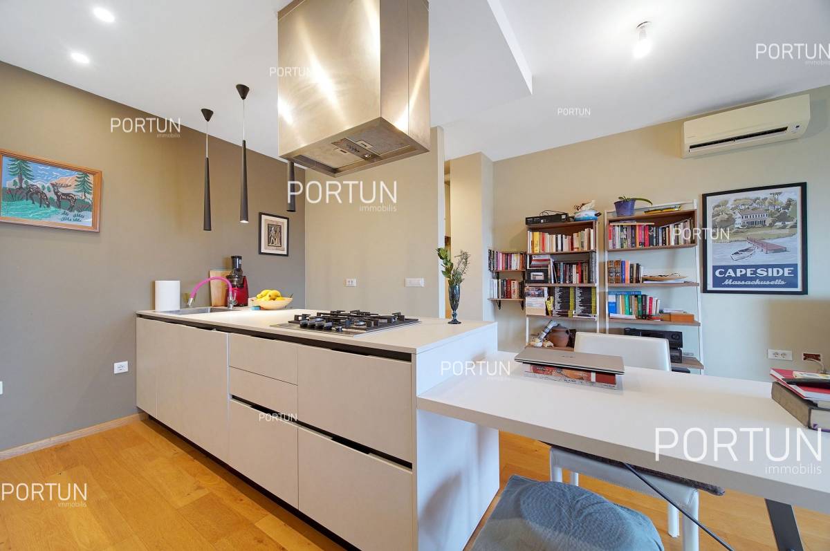 Modern two bedroom apartment in a residential area in Rovinj - 10711 007