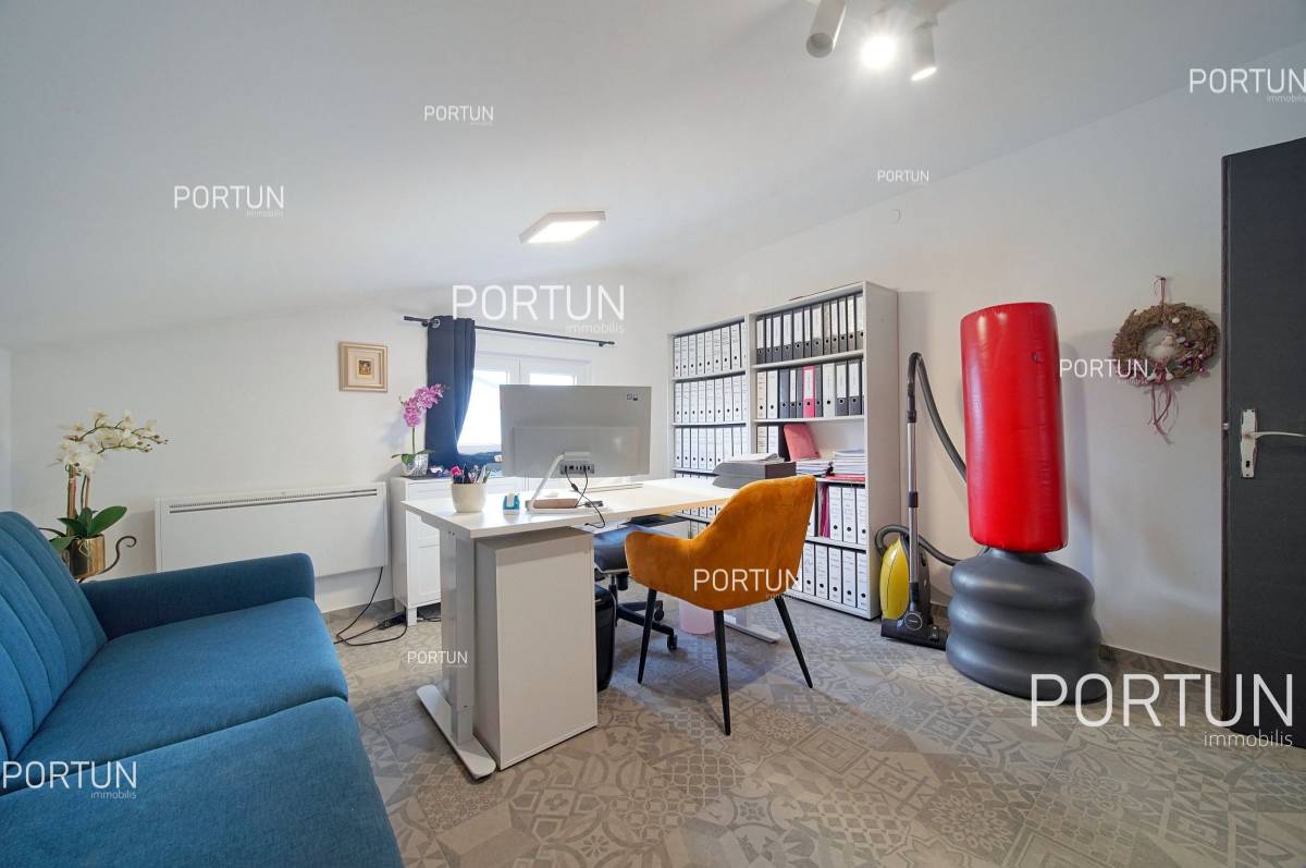Three bedroom apartment close to Rovinj with seaview - 10713 012