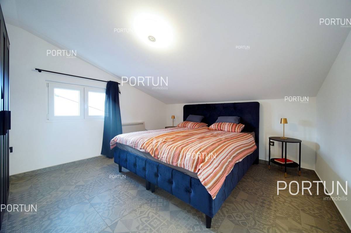 Three bedroom apartment close to Rovinj with seaview - 10713 013