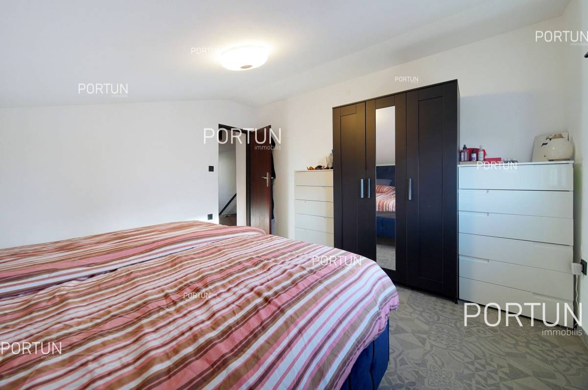 Three bedroom apartment close to Rovinj with seaview - 10713 015