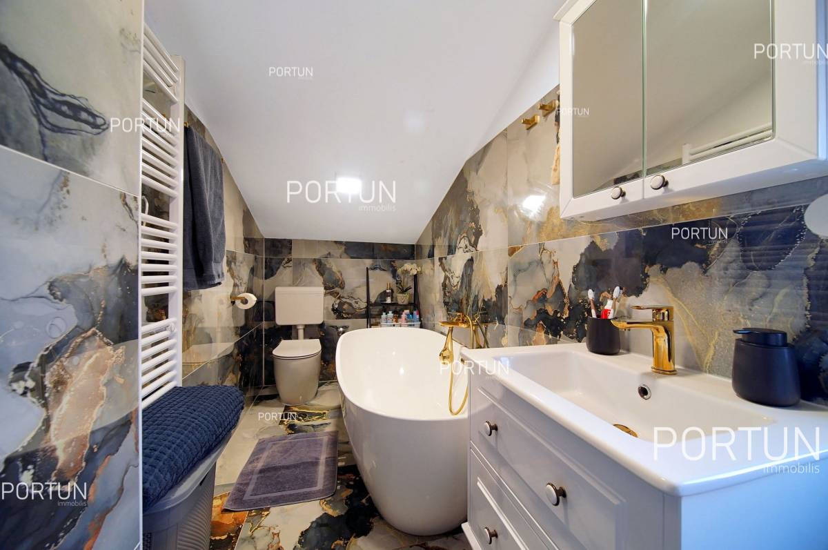 Three bedroom apartment close to Rovinj with seaview - 10713 017