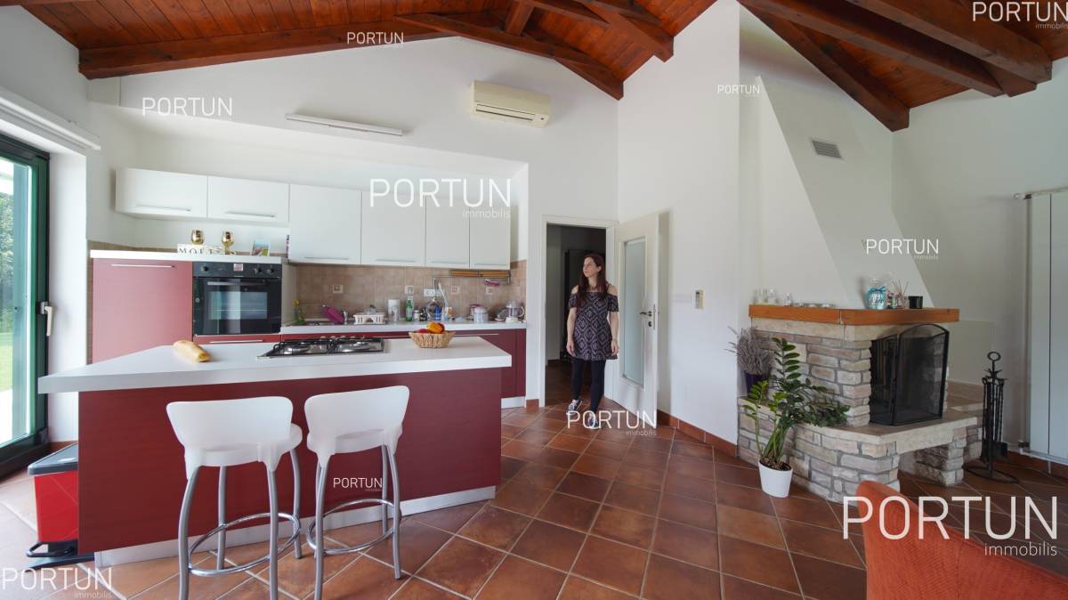 Minimalist villa for Sale in Istria Sveti Lovrec 04