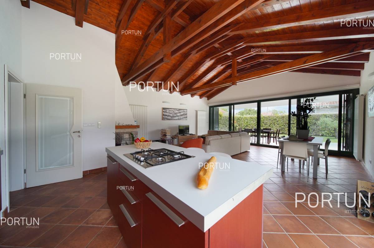Minimalist villa for Sale in Istria Sveti Lovrec 05