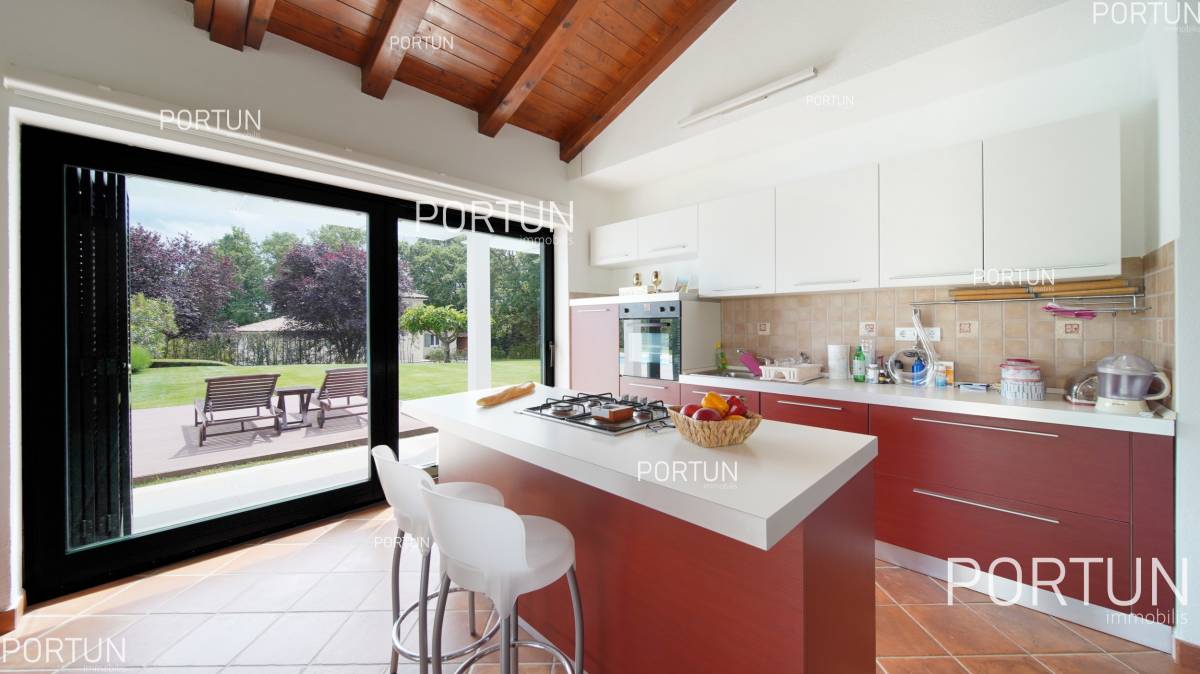 Minimalist villa for Sale in Istria Sveti Lovrec 06